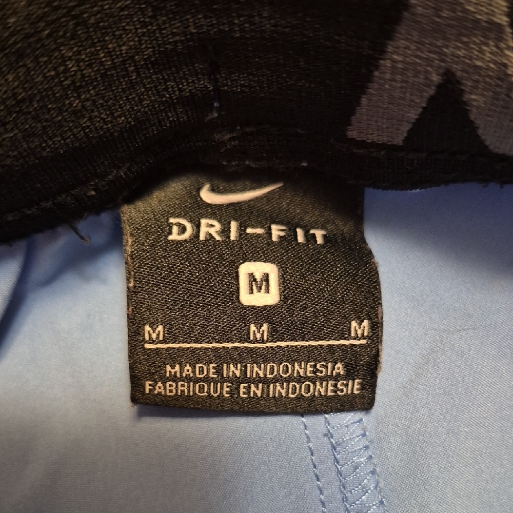 Nike Light Blue Sports Shorts - Picture 3 of 6